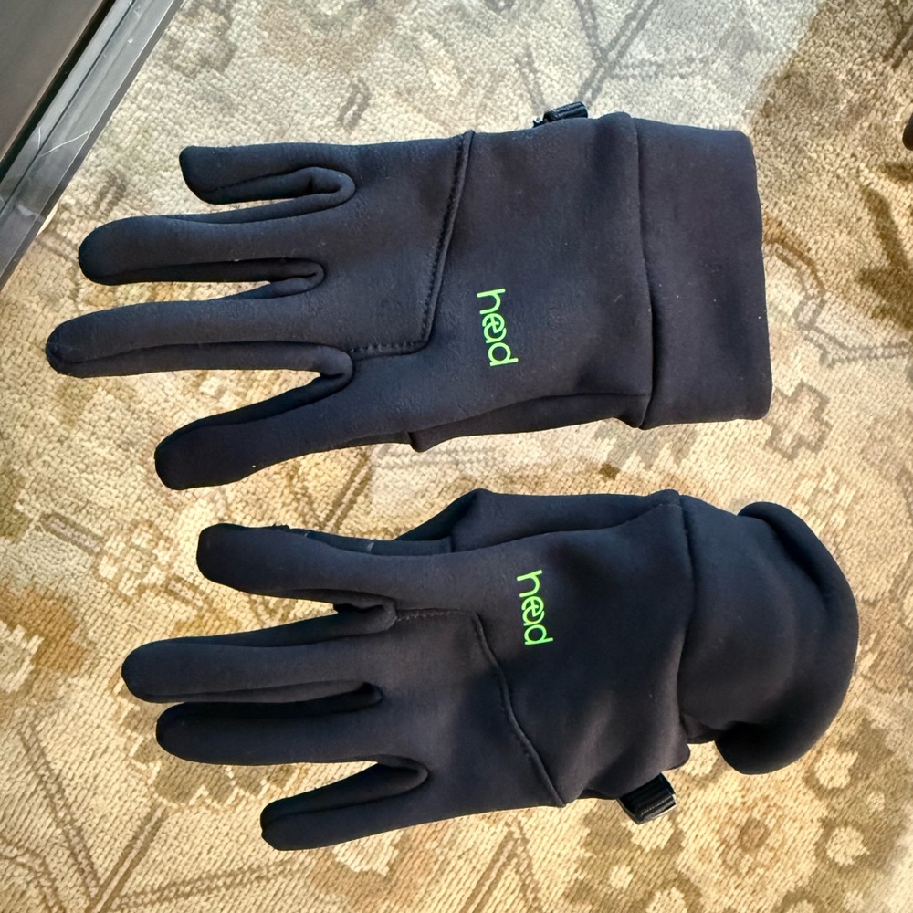 Kid’s Sz Large Head Black water Resistant Gloves with Green Logo